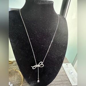 Elegant Silver Bow Necklace